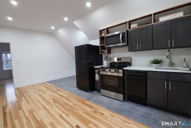 55 Channing Street 3, New London, CT 06320