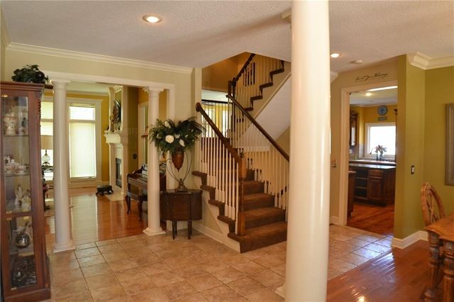 6328 N Spruce Avenue, Kansas City, MO 64119