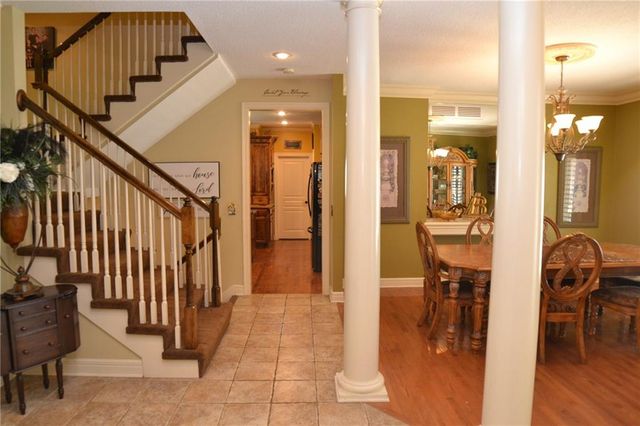 6328 N Spruce Avenue, Kansas City, MO 64119