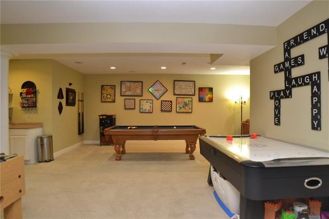 6328 N Spruce Avenue, Kansas City, MO 64119