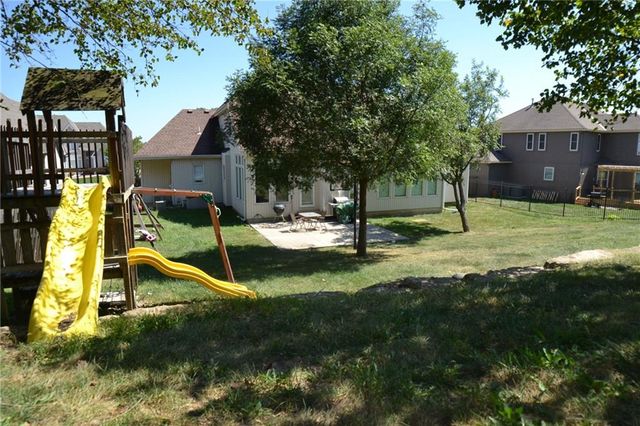 6328 N Spruce Avenue, Kansas City, MO 64119
