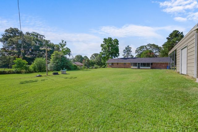 245 Ambler Rd, Leesville, LA 71446