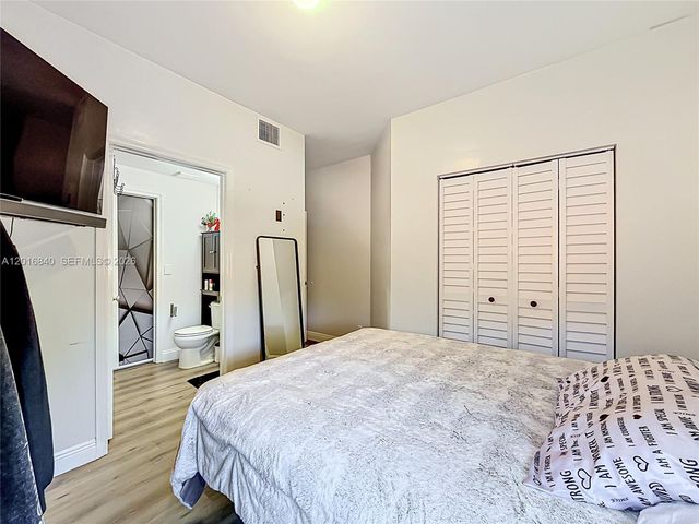 952 Sevilla Cir, Weston, FL 33326