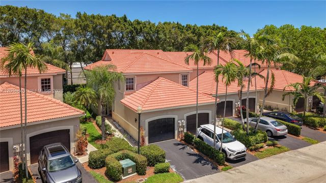 952 Sevilla Cir, Weston, FL 33326