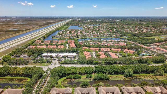 952 Sevilla Cir, Weston, FL 33326