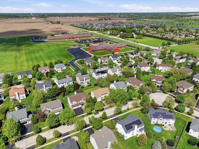 2174 Muirfield Trail, Bolingbrook, IL 60490