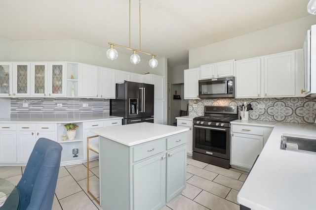 2174 Muirfield Trail, Bolingbrook, IL 60490