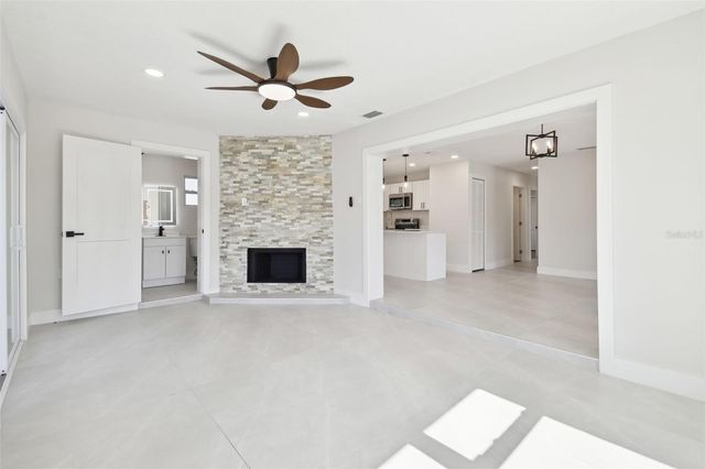 4715 W WISCONSIN AVENUE, Tampa, FL 33616