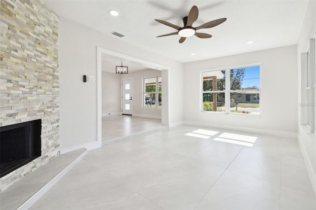 4715 W WISCONSIN AVENUE, Tampa, FL 33616