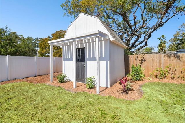 4715 W WISCONSIN AVENUE, Tampa, FL 33616