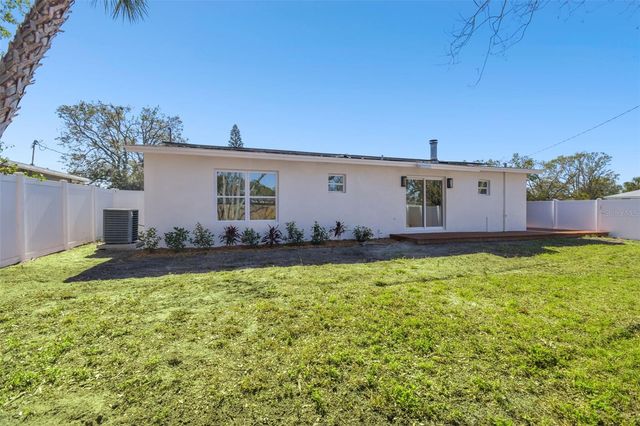 4715 W WISCONSIN AVENUE, Tampa, FL 33616