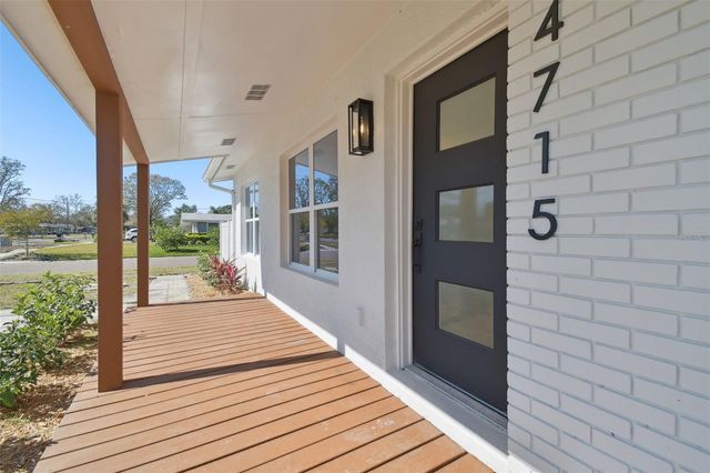 4715 W WISCONSIN AVENUE, Tampa, FL 33616