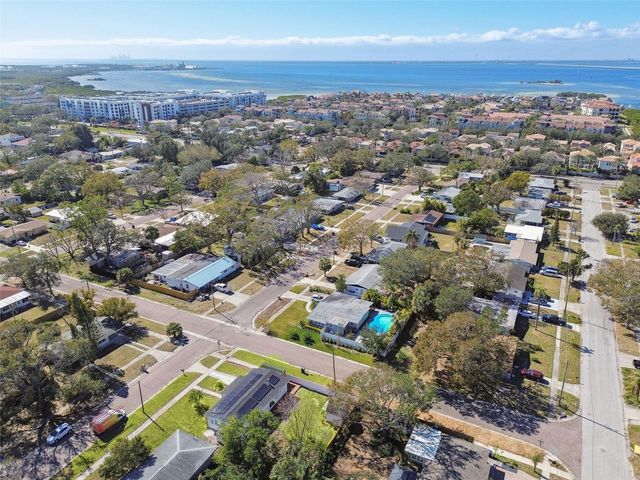 4715 W WISCONSIN AVENUE, Tampa, FL 33616