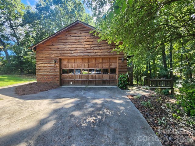 9000 Oakridge Drive, Kannapolis, NC 28081