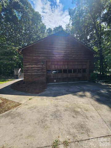 9000 Oakridge Drive, Kannapolis, NC 28081