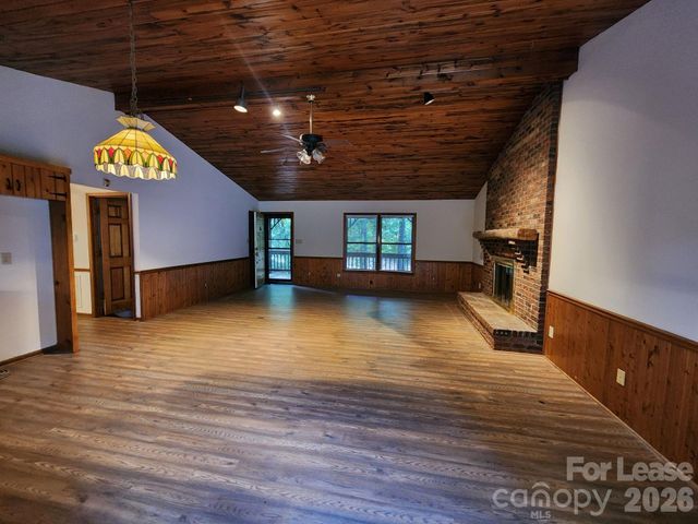 9000 Oakridge Drive, Kannapolis, NC 28081
