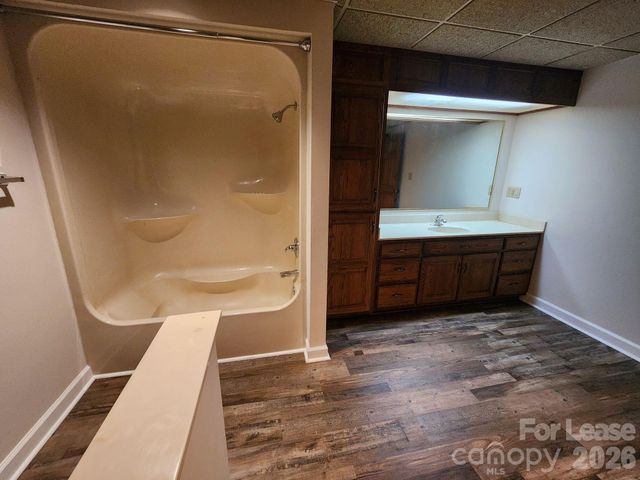9000 Oakridge Drive, Kannapolis, NC 28081