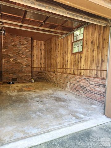 9000 Oakridge Drive, Kannapolis, NC 28081