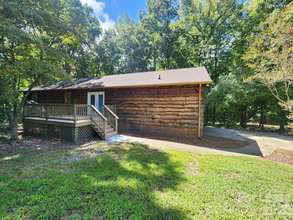 9000 Oakridge Drive, Kannapolis, NC 28081