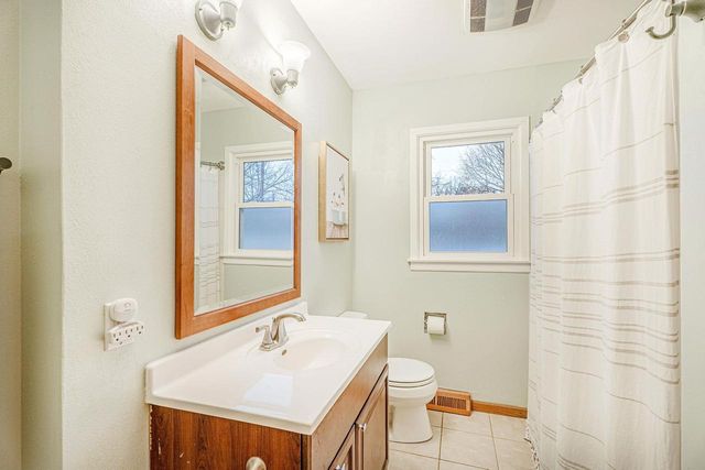 1526 ARIZONA Pass, Madison, WI 53704