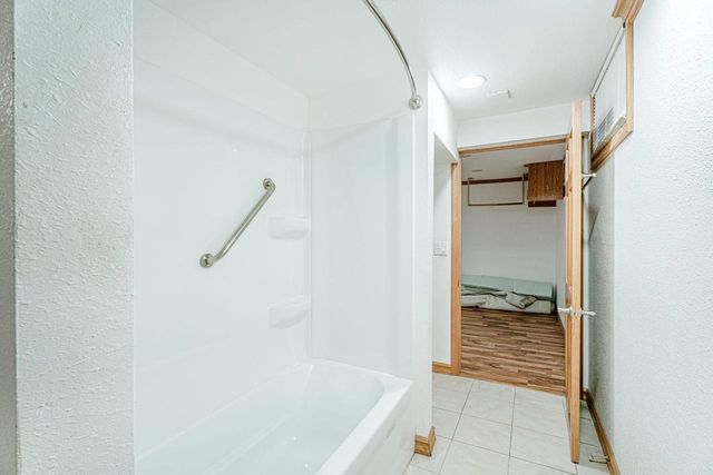 1526 ARIZONA Pass, Madison, WI 53704