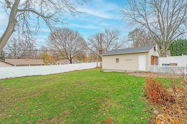 1526 ARIZONA Pass, Madison, WI 53704