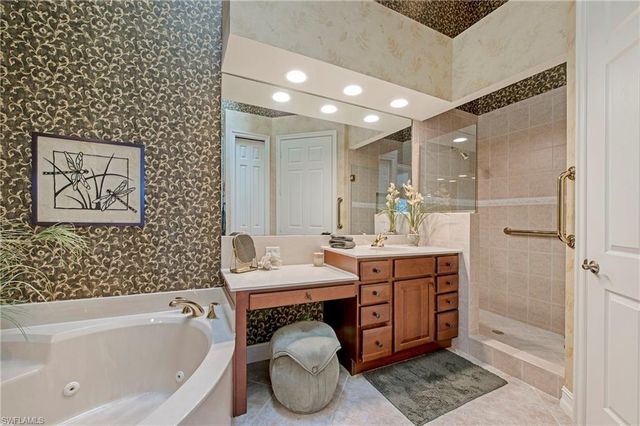 10141 Bellavista CIR 604, Miromar Lakes, FL 33913