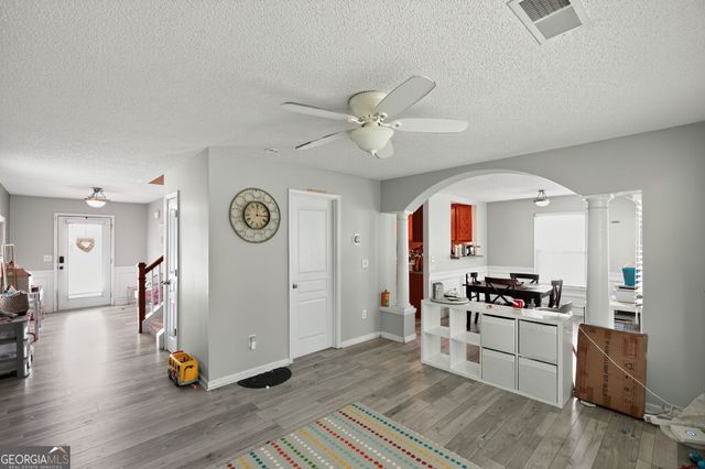 52 Darbys Run Way, Hiram, GA 30141