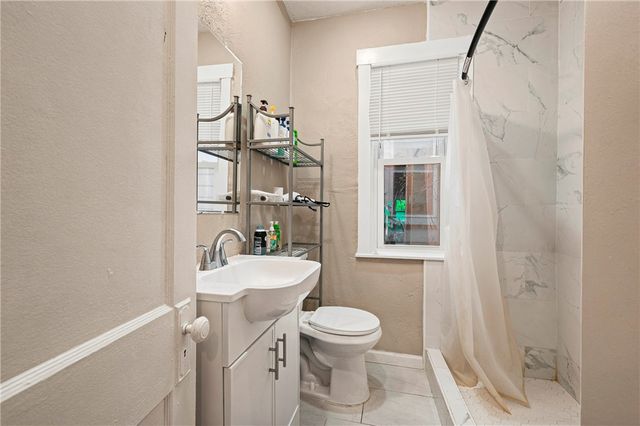 129 Burrows St, Oakland, PA 15213