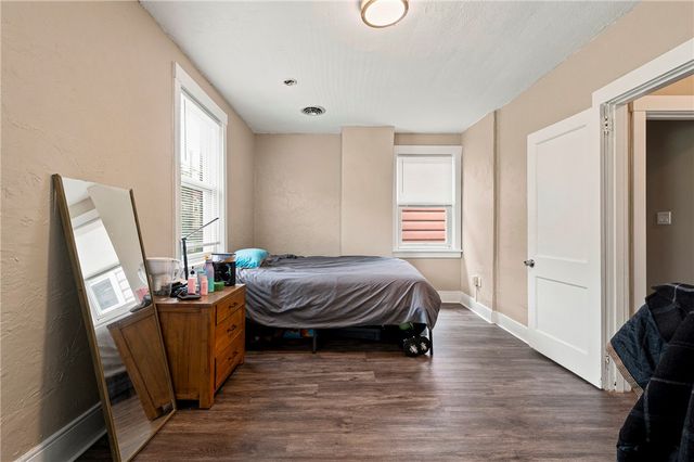 129 Burrows St, Oakland, PA 15213