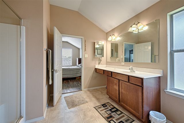 2429 Forest Creek Drive, Fort Worth, TX 76123