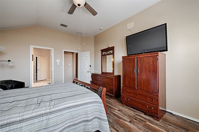 2429 Forest Creek Drive, Fort Worth, TX 76123