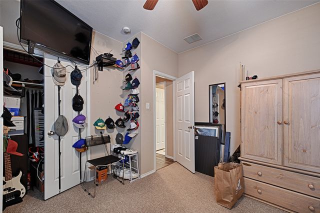 2429 Forest Creek Drive, Fort Worth, TX 76123