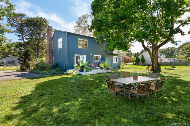 4 Joysan Court, Hampton Bays, NY 11946