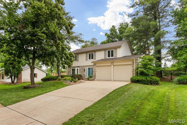 1478 Cherry Creek Lane, Manchester, MO 63021