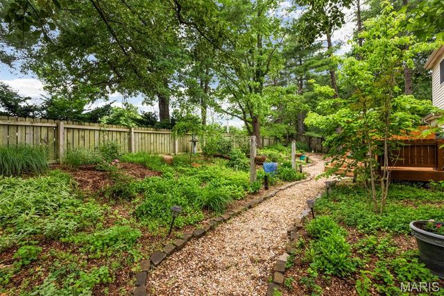 1478 Cherry Creek Lane, Manchester, MO 63021