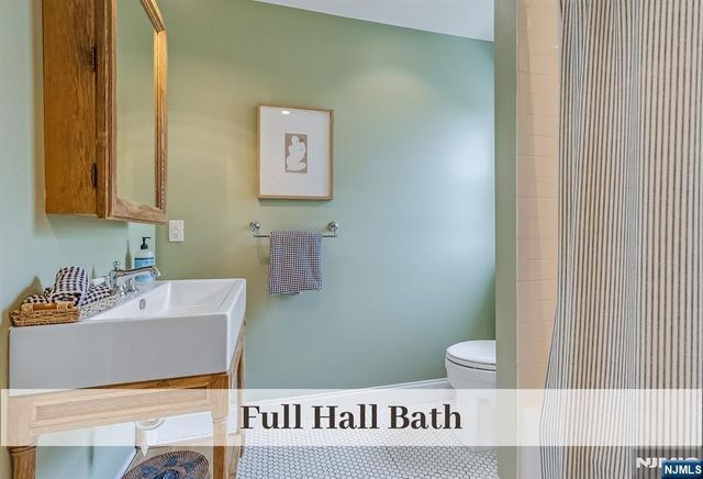 440 Dorchester Road, Ridgewood, NJ 07450