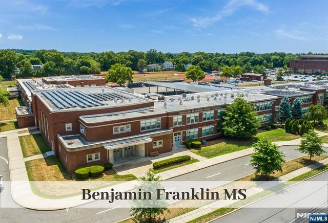 440 Dorchester Road, Ridgewood, NJ 07450