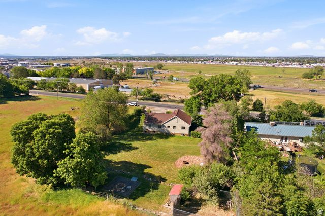 1862 W PLEASANT DR, Pleasant View, UT 84414