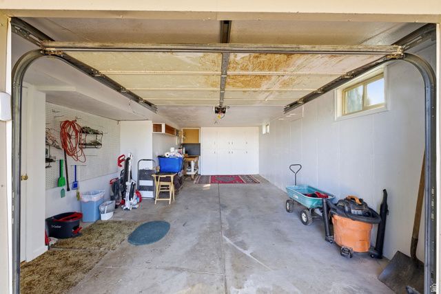 1862 W PLEASANT DR, Pleasant View, UT 84414