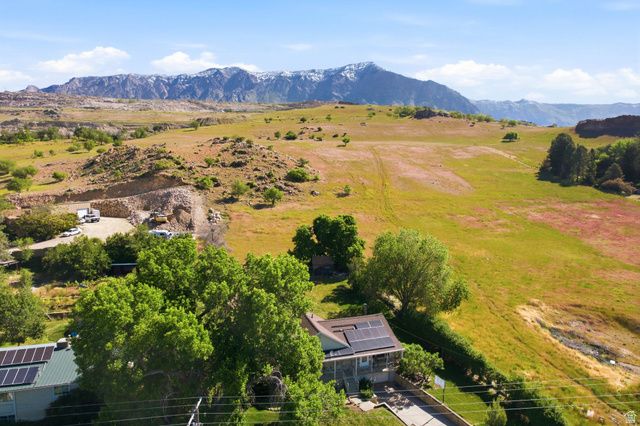 1862 W PLEASANT DR, Pleasant View, UT 84414