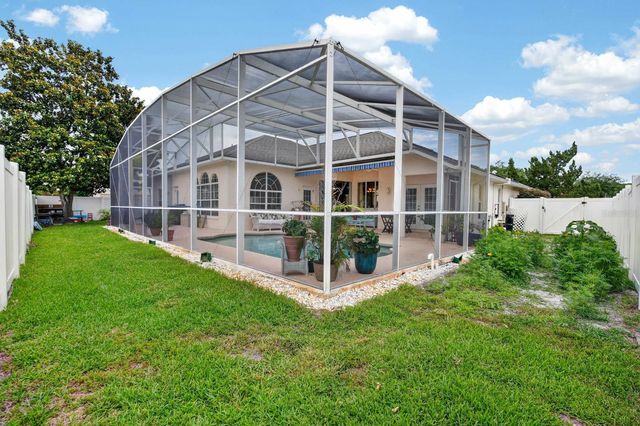 11 ZONAL GERANIUM COURT, Palm Coast, FL 32164