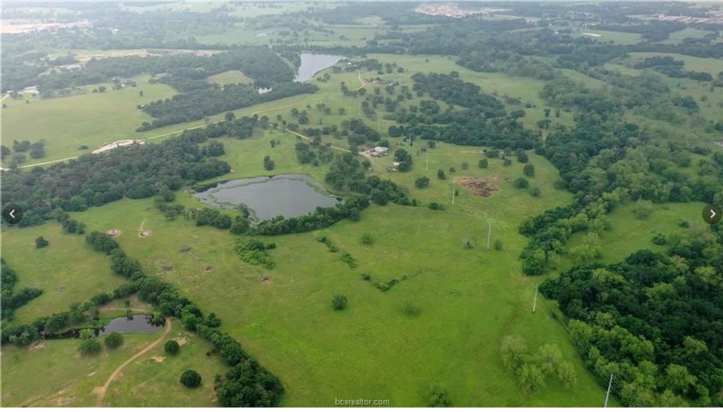 4342B Dobrovolny Road W, Bryan, TX 77807 — exterior