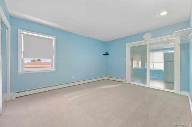 401 W Walnut Street Upper, Long Beach, NY 11561