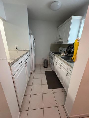 13101 Memorial Hwy 201 Hwy 201 201, North Miami, FL 33161