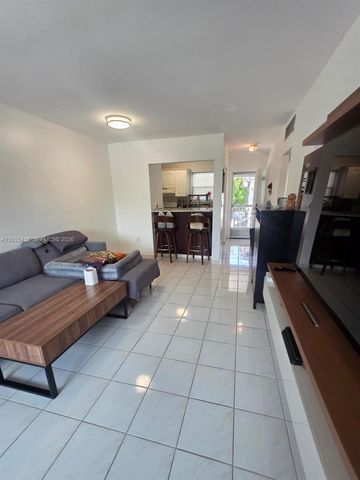 13101 Memorial Hwy 201 Hwy 201 201, North Miami, FL 33161
