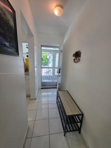 13101 Memorial Hwy 201 Hwy 201 201, North Miami, FL 33161