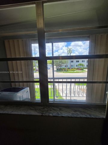 13101 Memorial Hwy 201 Hwy 201 201, North Miami, FL 33161