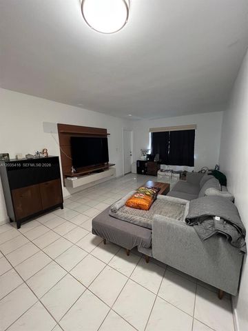 13101 Memorial Hwy 201 Hwy 201 201, North Miami, FL 33161
