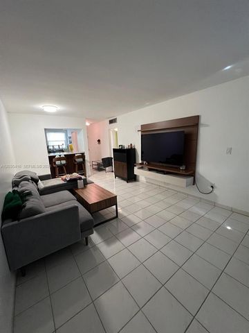 13101 Memorial Hwy 201 Hwy 201 201, North Miami, FL 33161